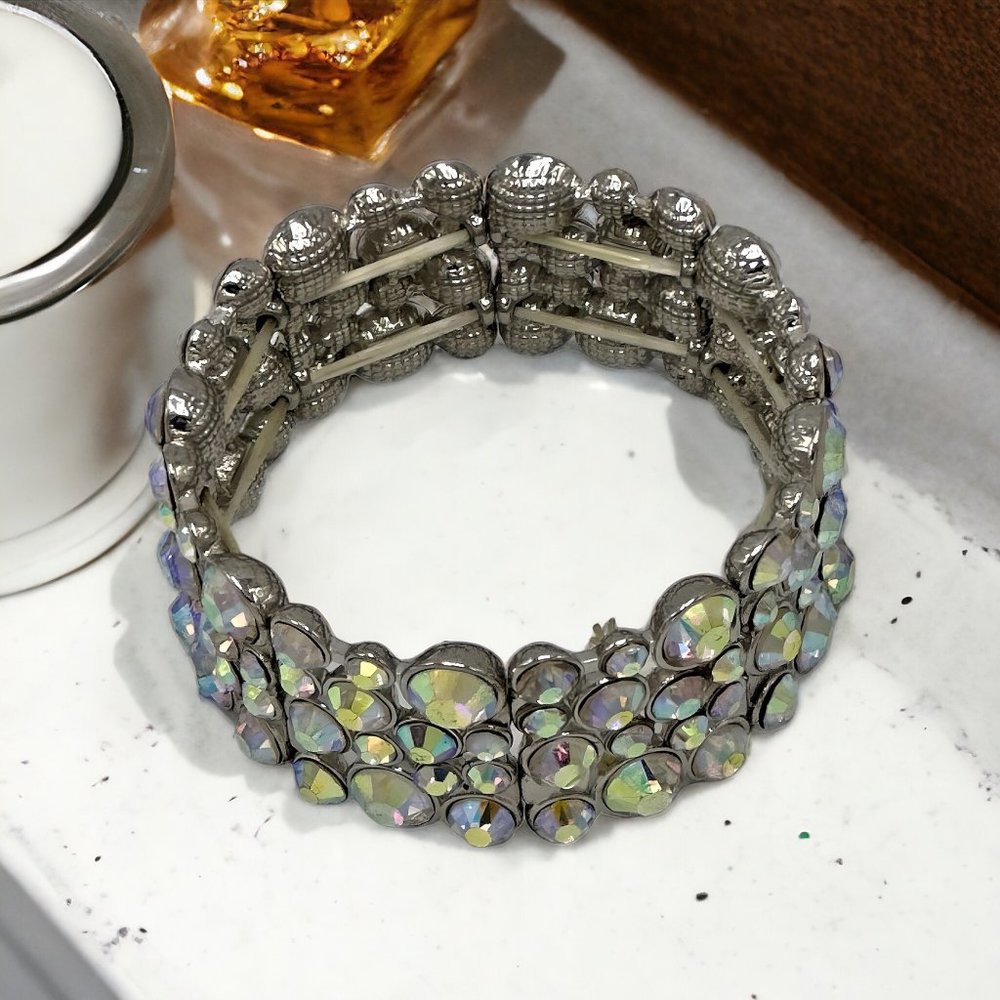 Stretch Beaded Statement Bracelet Elegant - Picture 2 of 8